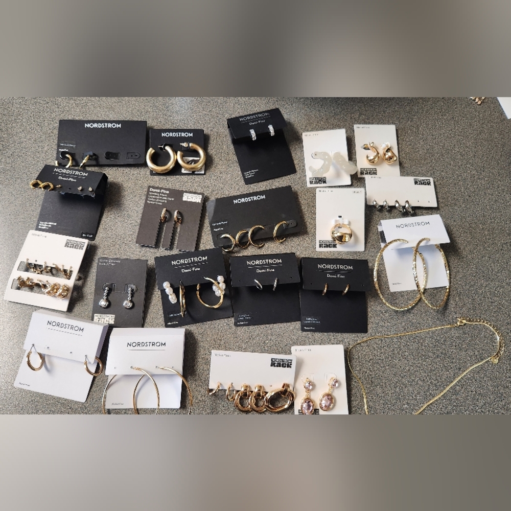 Nordstrom Jewelry Set - Picture 3 of 3